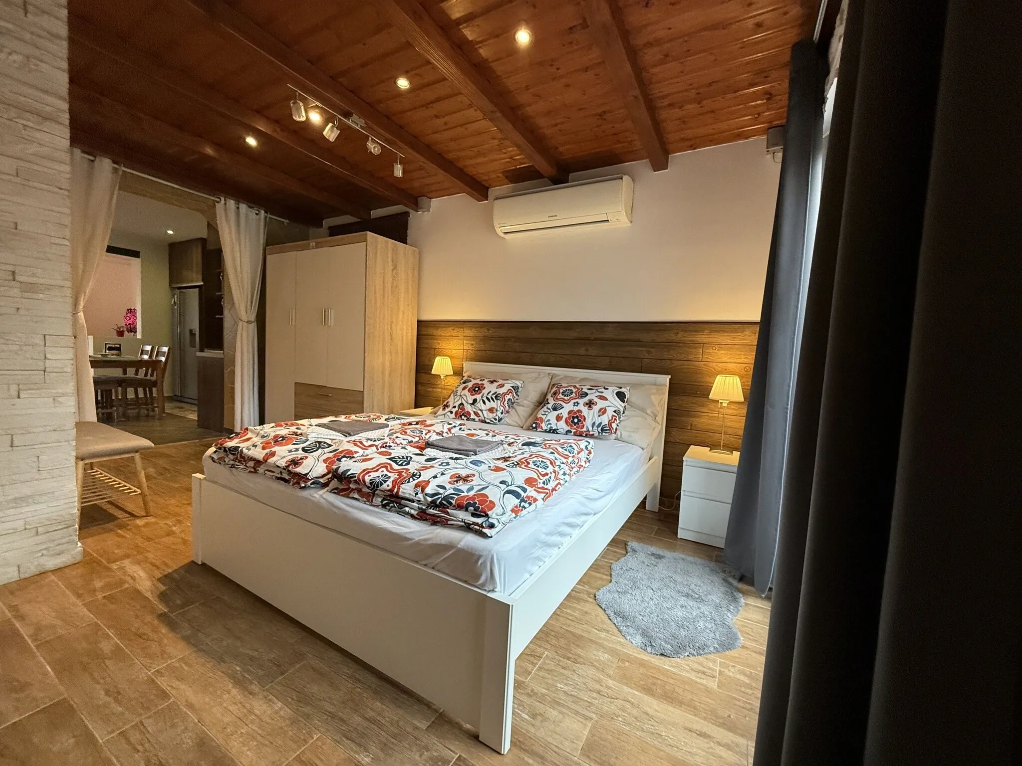 Erika's House*** Érd