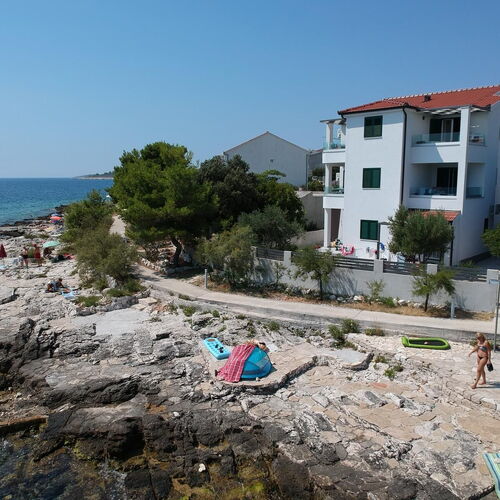 Apartments Seaside apartments Polić Rogoznica  3