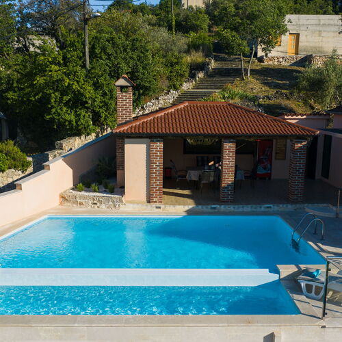 Villa Magnolia Mali Iz  2