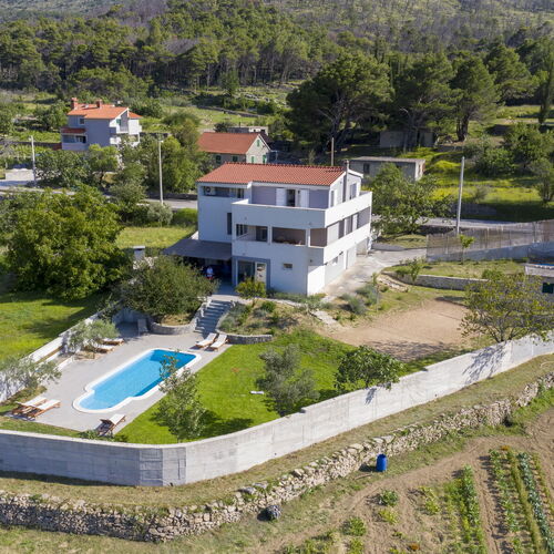House Anavi Tugare  2