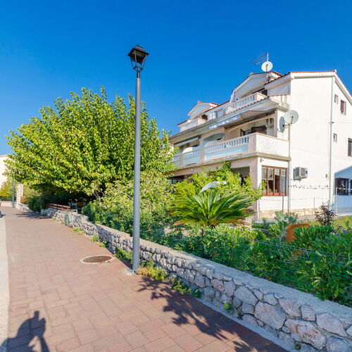 Apartments Zoran Banjol  2