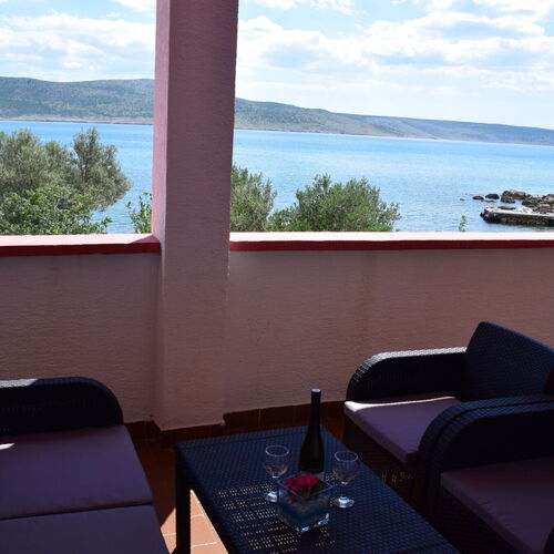 Pansion and Apartments Marko Starigrad  3