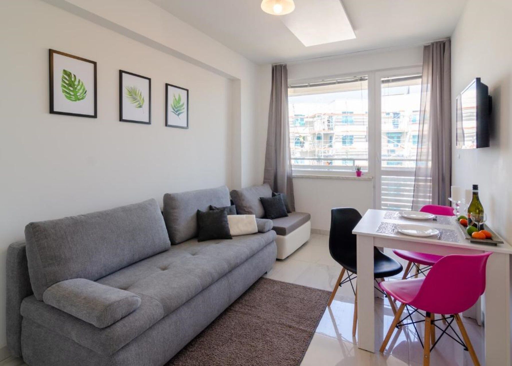 HOLIDAY HOME Slavia New 601 przy plaży z widokiem na morze