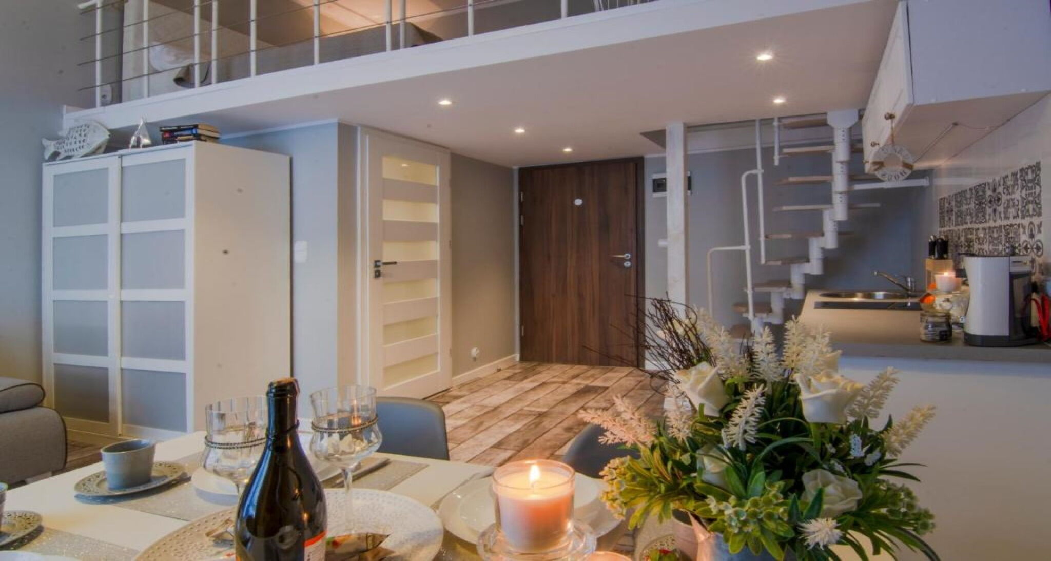 HOLIDAY HOME Apart 012 przy plaży z balkonem