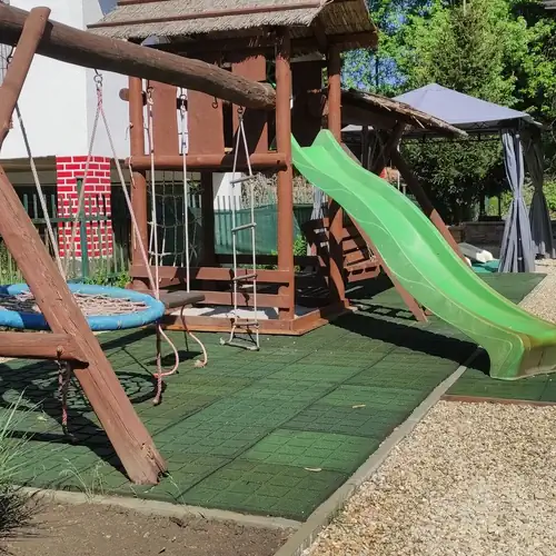 Alida Apartman Rakamaz-Tokaj 002 kép
