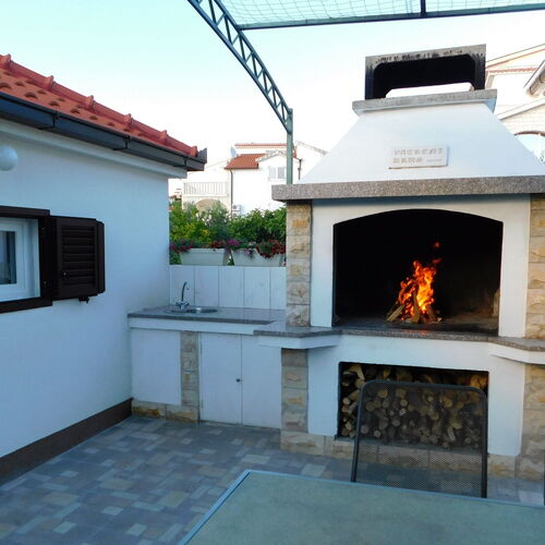 Apartmanok A Tenger Mellett Okrug Gornji, Ciovo - 20055 Okrug Gornji  3