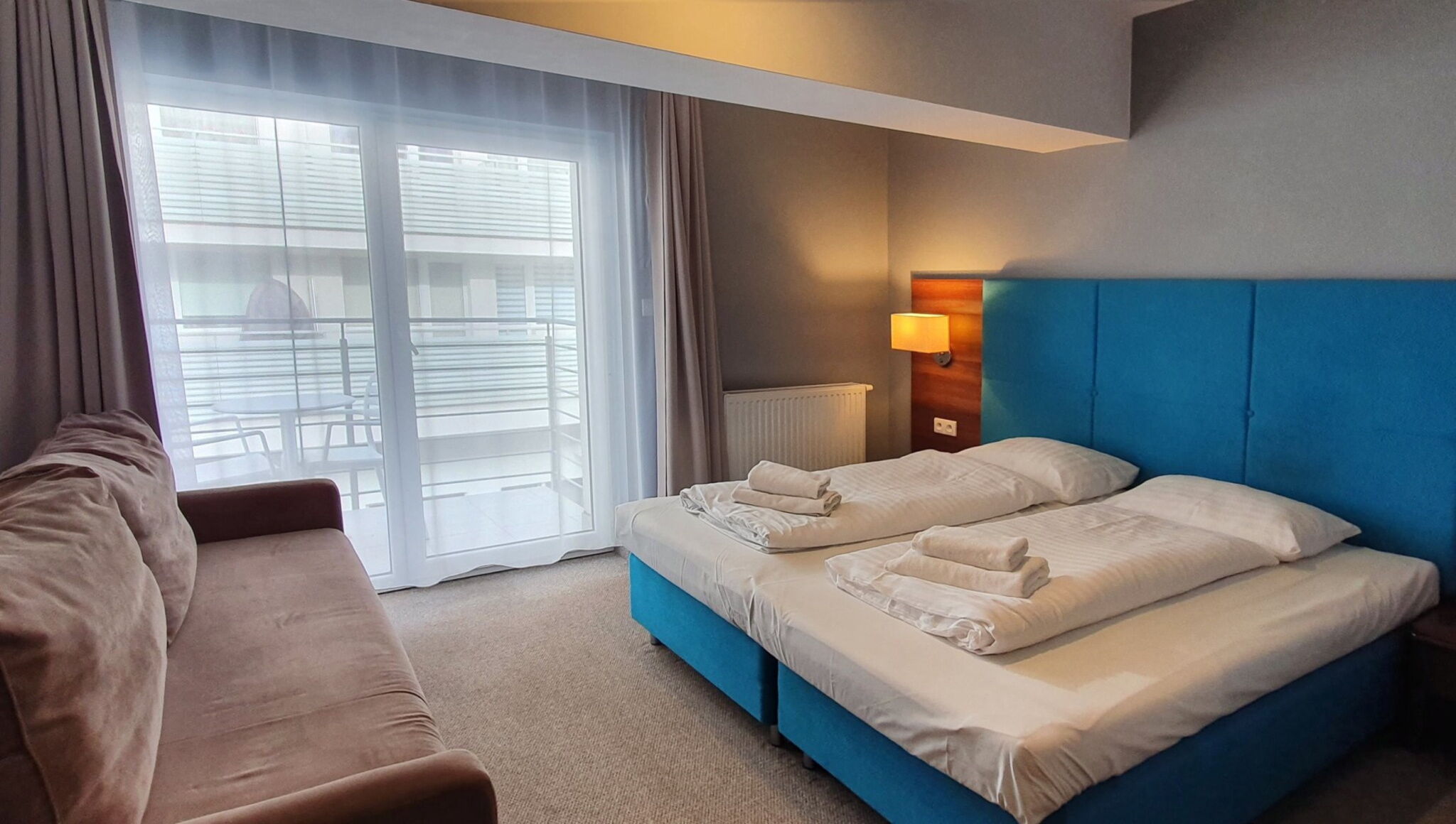 HOLIDAY HOME Apart 210 przy plaży z balkonem