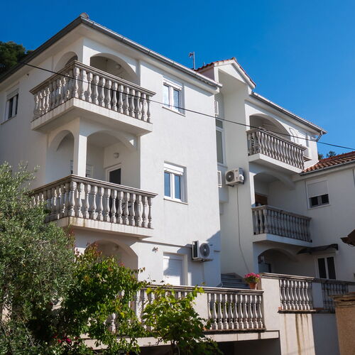Apartments Branko Tisno  3