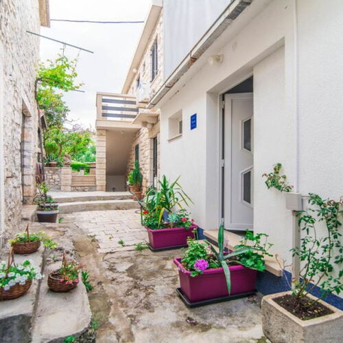 Apartment Ina Povlja  3