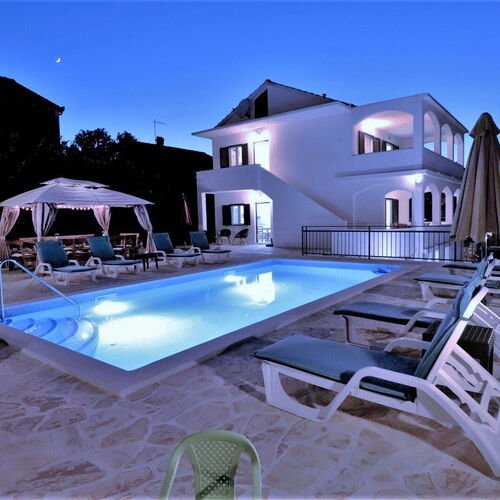 House Villa Mendula Okrug Gornji  2
