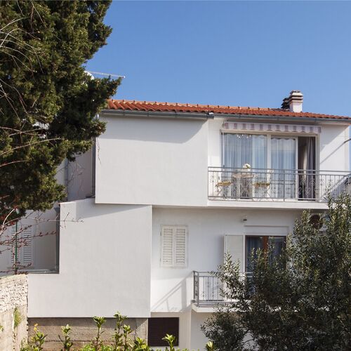 Apartments Tresan Tribunj