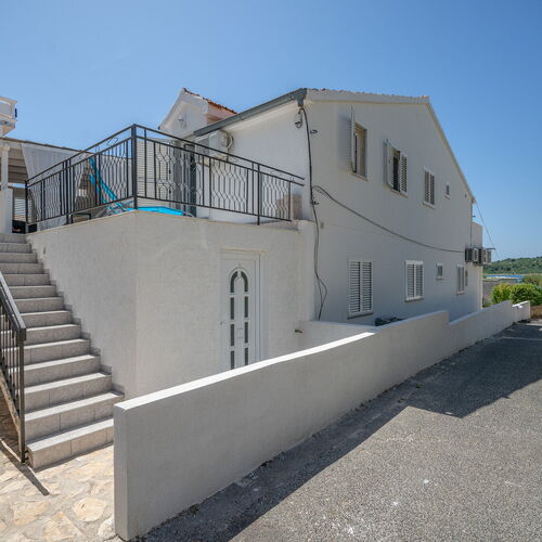Apartment Marea Srima  2