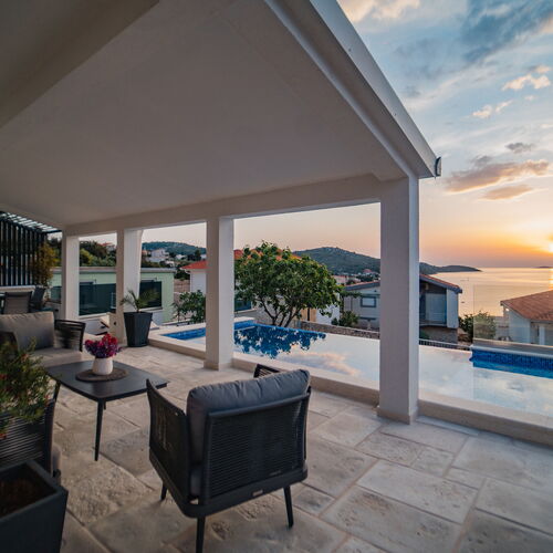 Villa Miracle Razanj  2