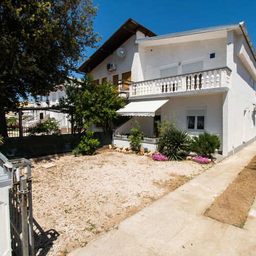 Apartments Lily Sabunike  4