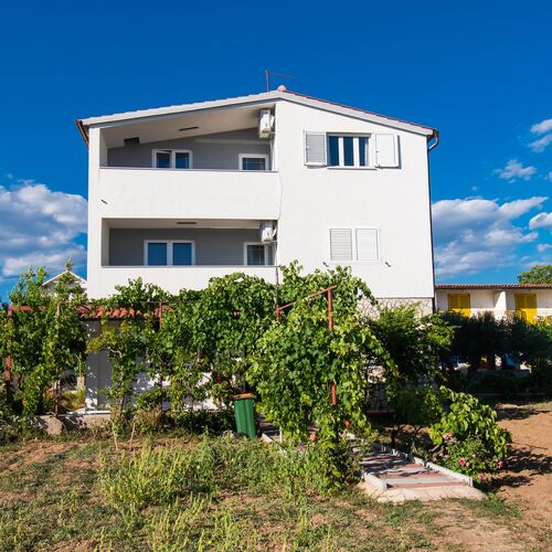 Apartments Nena Tribunj