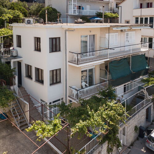 Apartments Antonija Omis  2