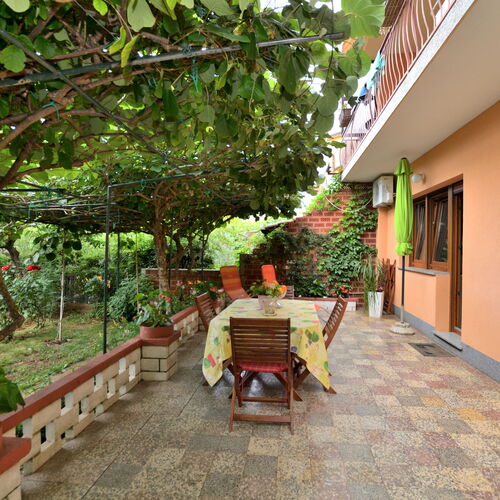 Apartment Kivi Valbandon  3
