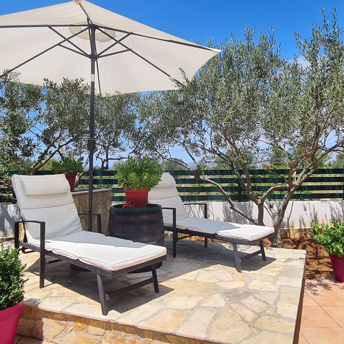 House Relaxing oasis Stari Grad