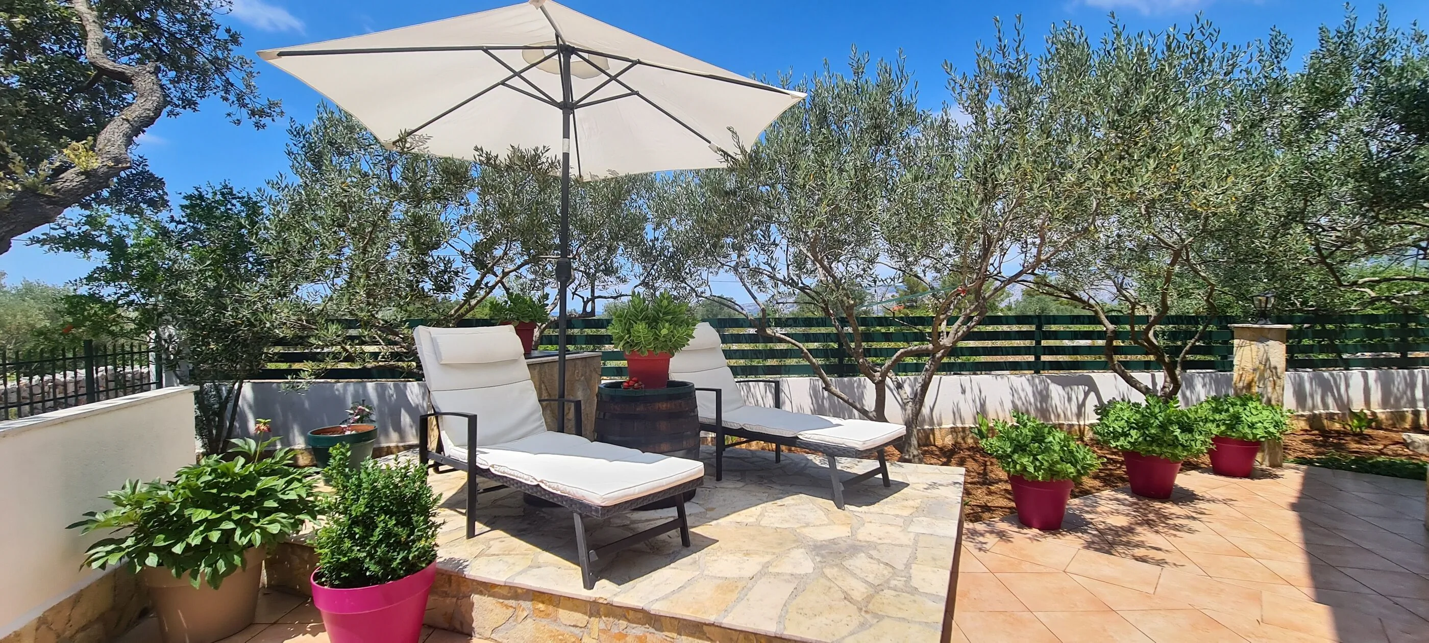 House Relaxing oasis Stari Grad