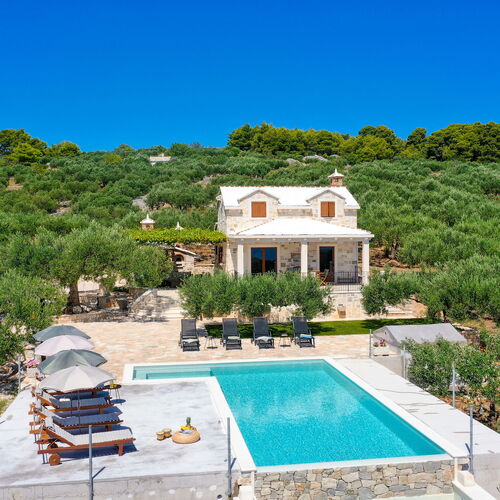 Villa Frida Sumartin  3