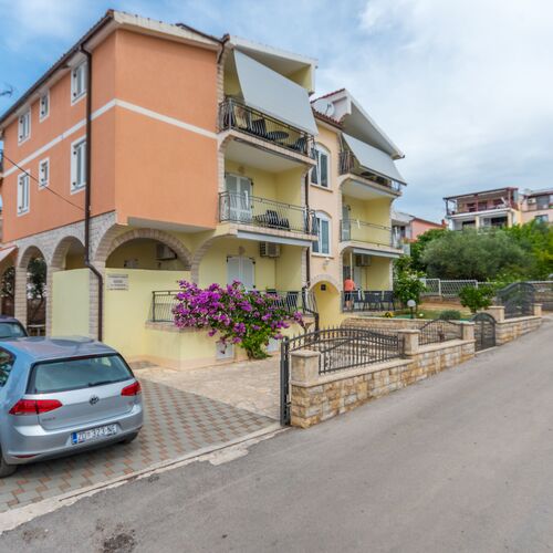 Apartment Marigold Sv. Filip i Jakov