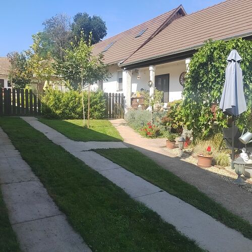 Somberek Hansi Vendégház 