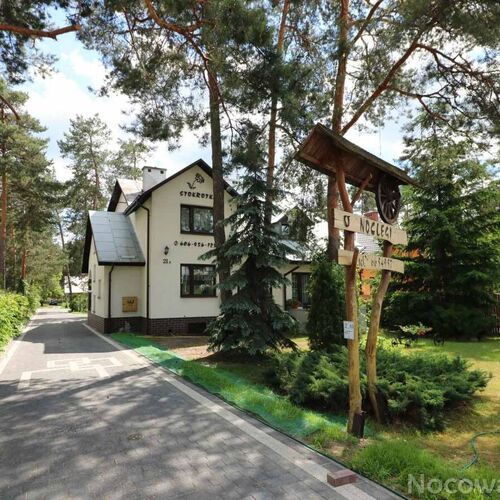 wjazd na podw&oacute;rze