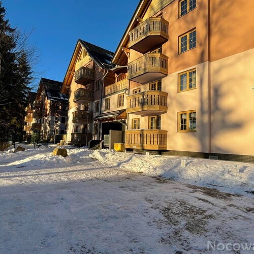 widok zimą z zewnątrz apartamentu