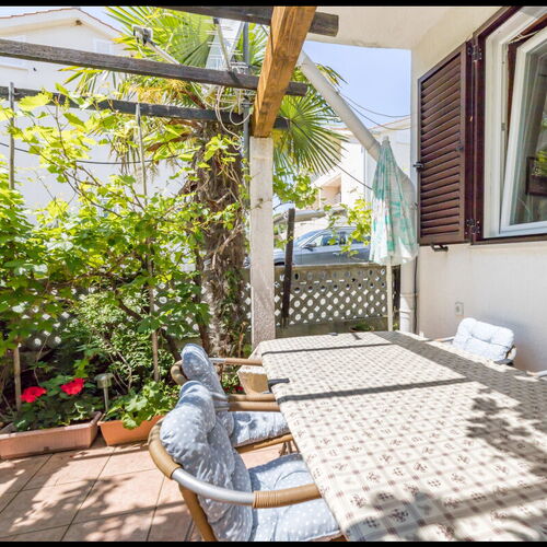 Apartment Romantic Garden Baška  ★★★ 4