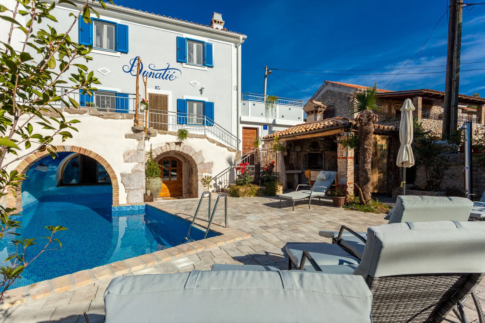 Villa Dunatić Županje Dobrinj