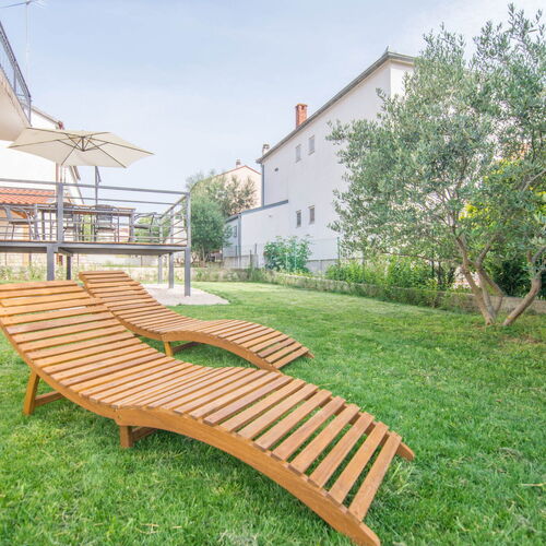 Apartment Nia Biograd