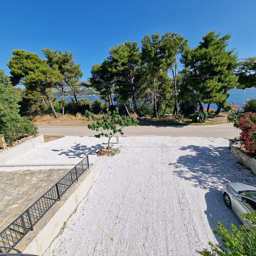 Apartments Esthera Okrug Donji  3