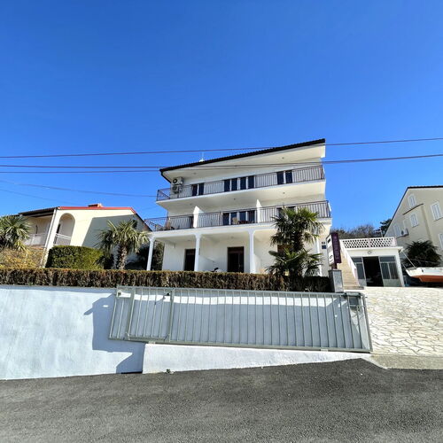 Apartmani Luky Dramalj  3