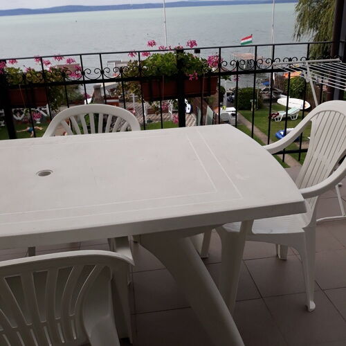 Balatoniapartmanház Siófok  3