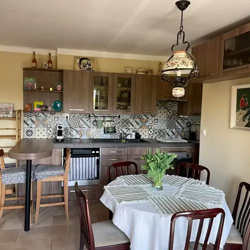 Amerikai konyha teljes felszerelts&eacute;ggel 