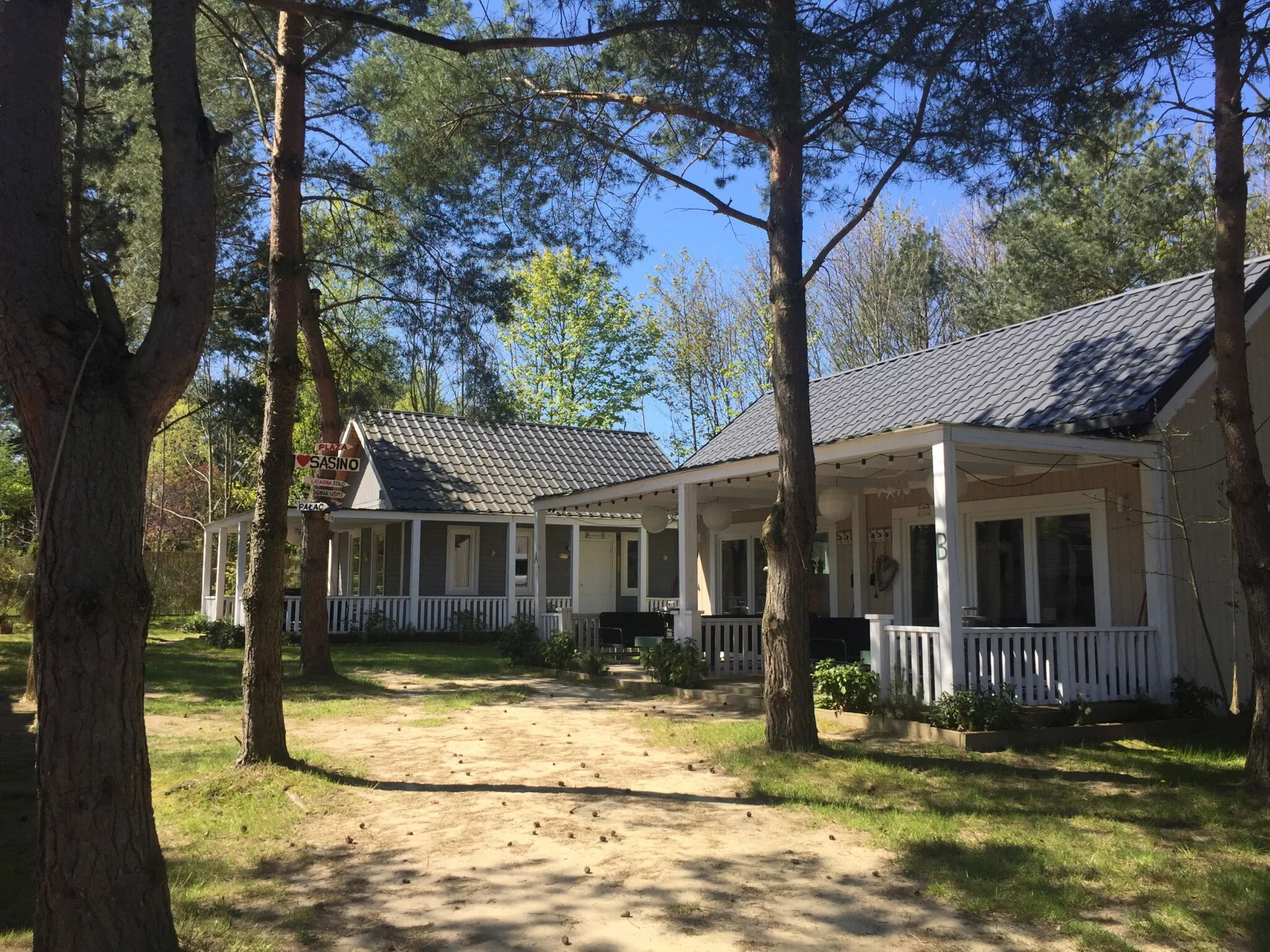 Domki Mojo Miodno Checz Sasino