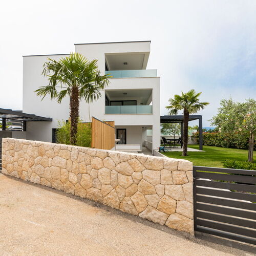 Apartmani Bella Plahutar Malinska  3