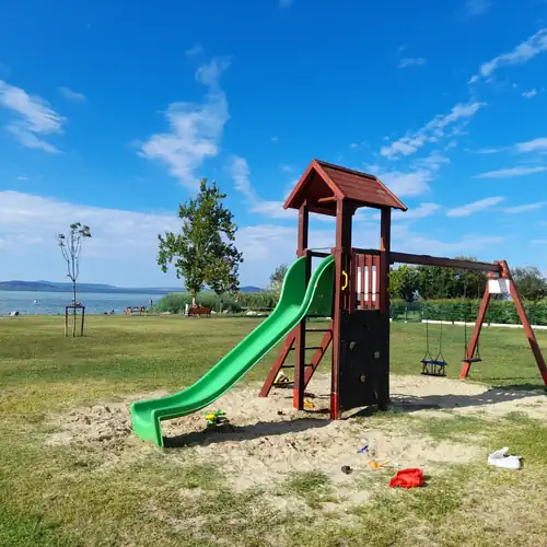 Süllő Utcai Panorámás Vízparti Apartman Fonyód 013 kép