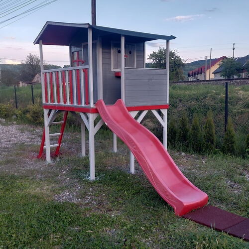 Loc de joaca