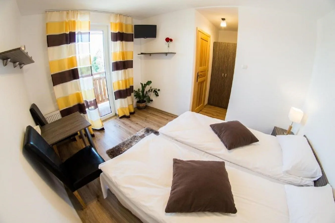 Mazurski Zakątek-Apartamenty Mikołajki