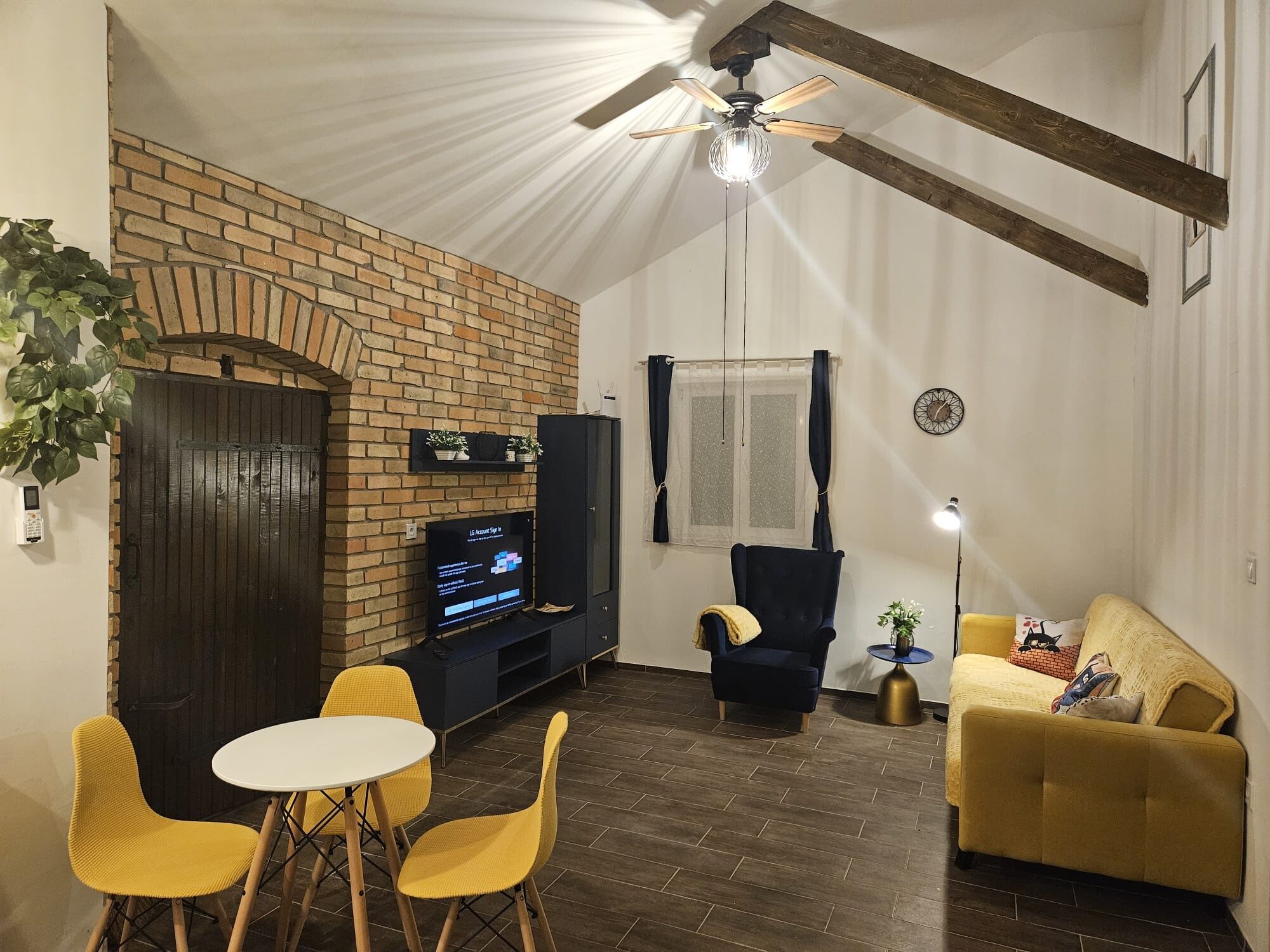 Marine Cottage Enying