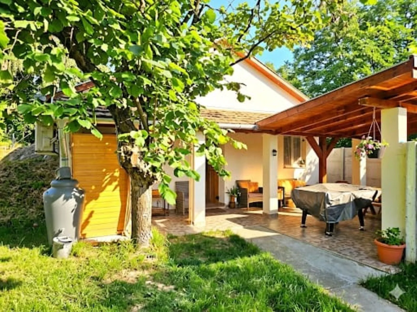 Marine Cottage Enying