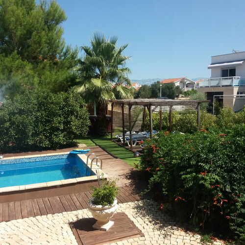 Villa Garden Vir 