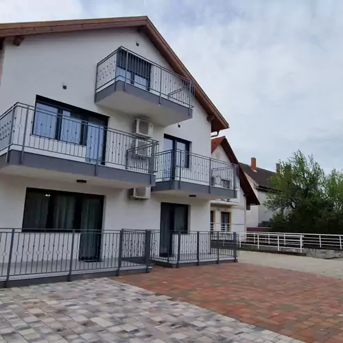 Anton Apartmanház Balatonfüred 005 kép