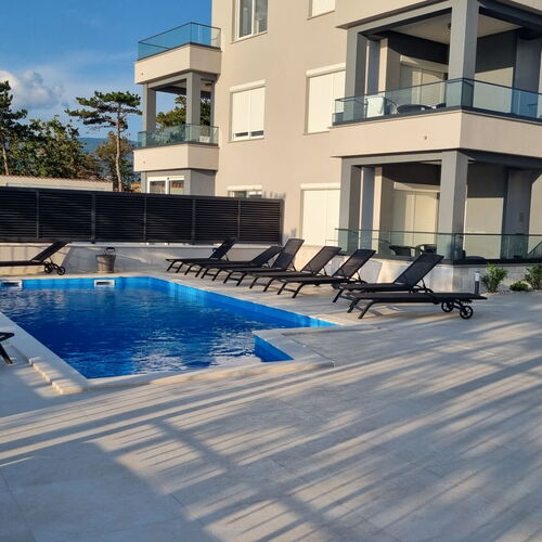 Luxury apartments with pool Punta Šilo  3