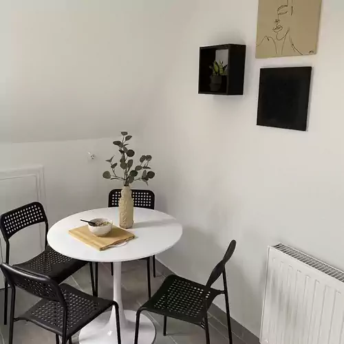 Neva Apartman Eger 011 kép