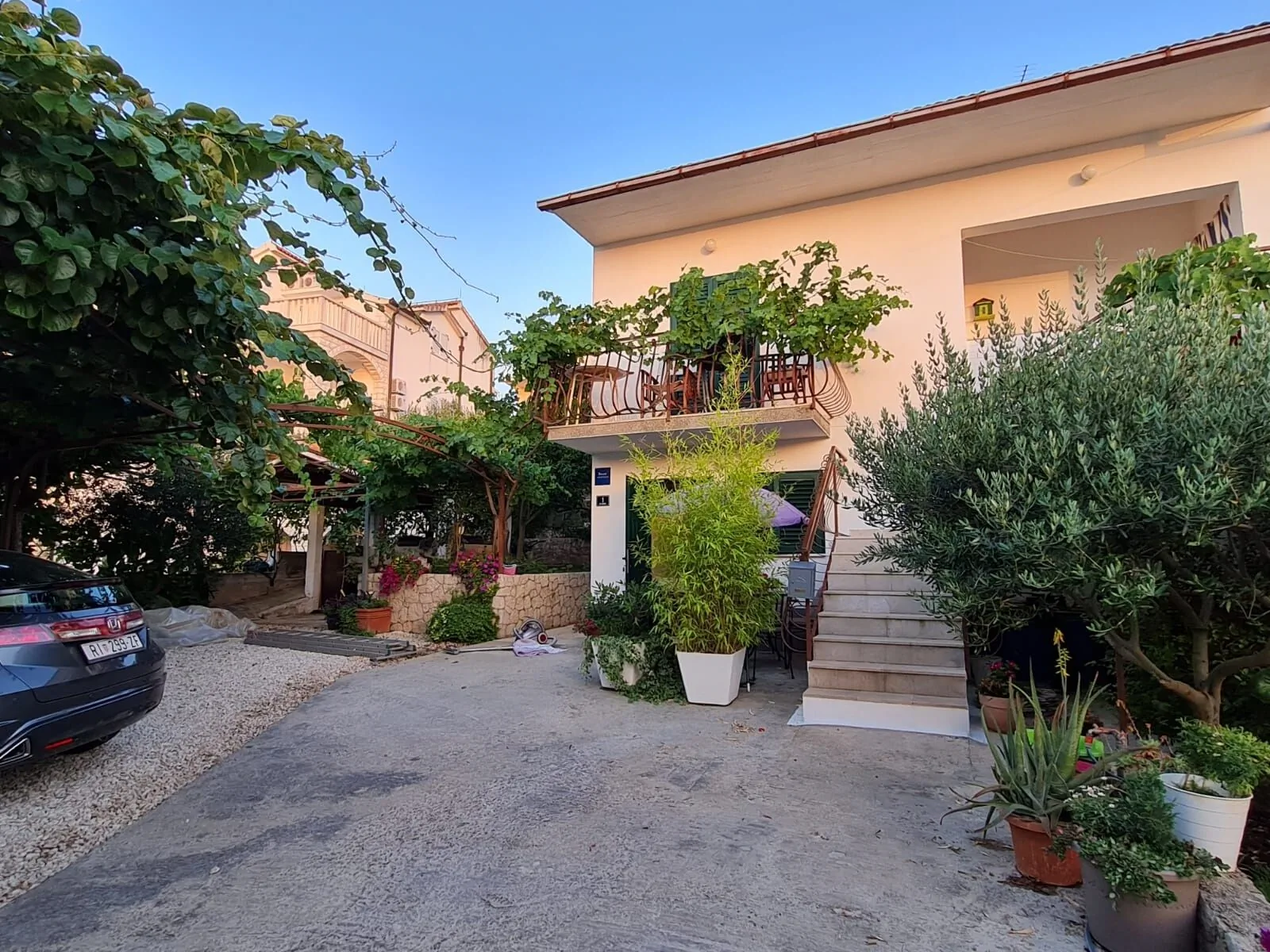 Apartments Jasmine Okrug Gornji