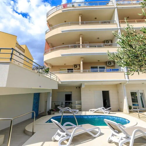 Apartmanok Családok Részére Medencével Brela, Makarska - 19998 Brela  2