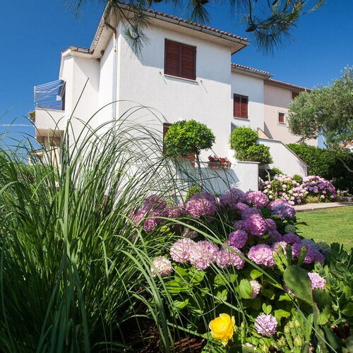 Apartmanok Parkolóhellyel Krk - 20368  3