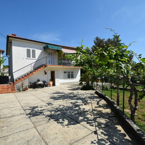 Apartmanok Parkolóhellyel Krk - 20429  2